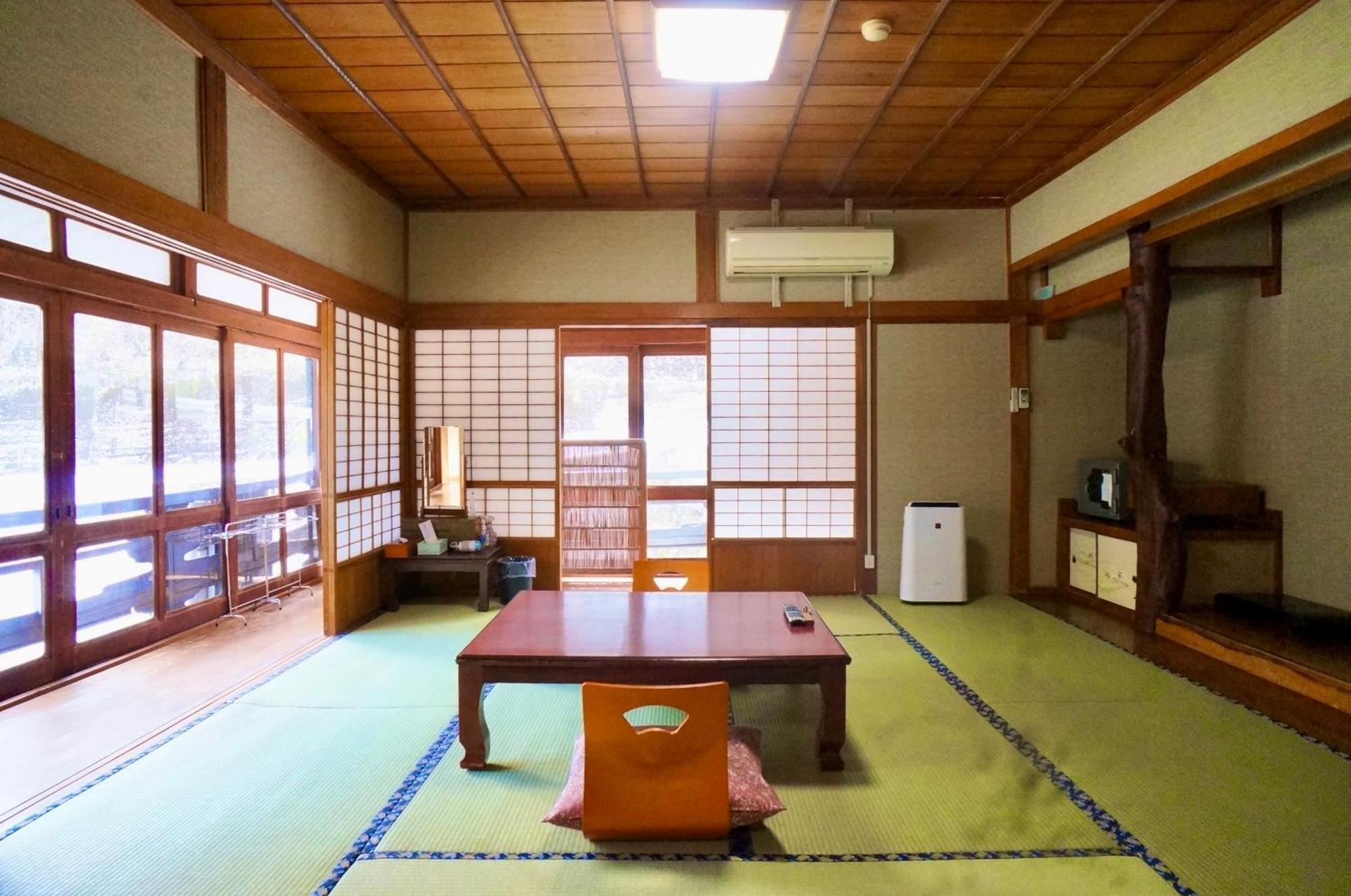 Takaosou Hotel Yufu Bagian luar foto