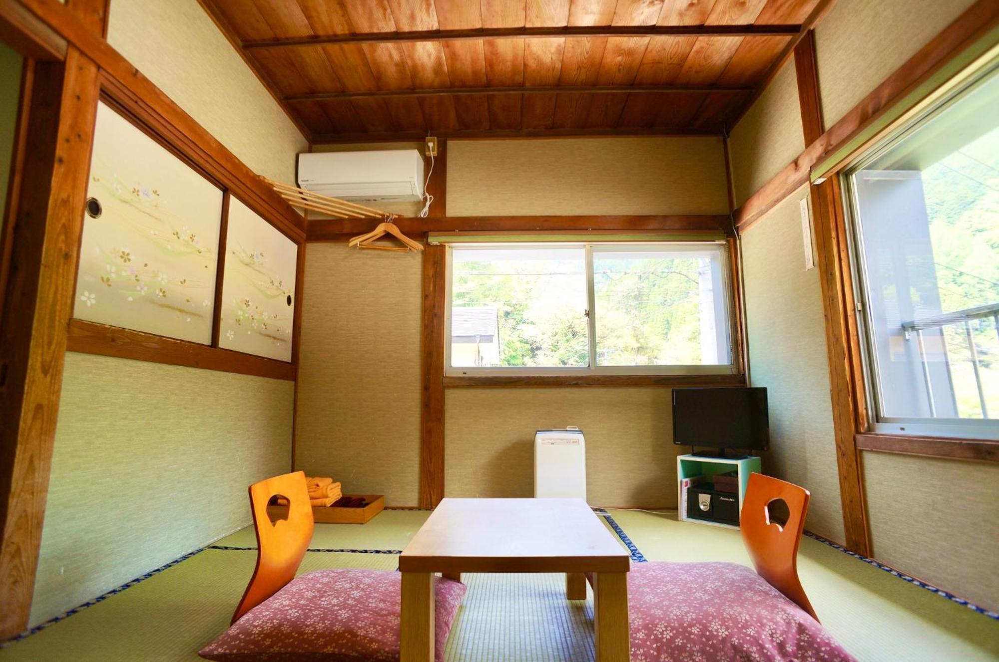 Takaosou Hotel Yufu Bagian luar foto